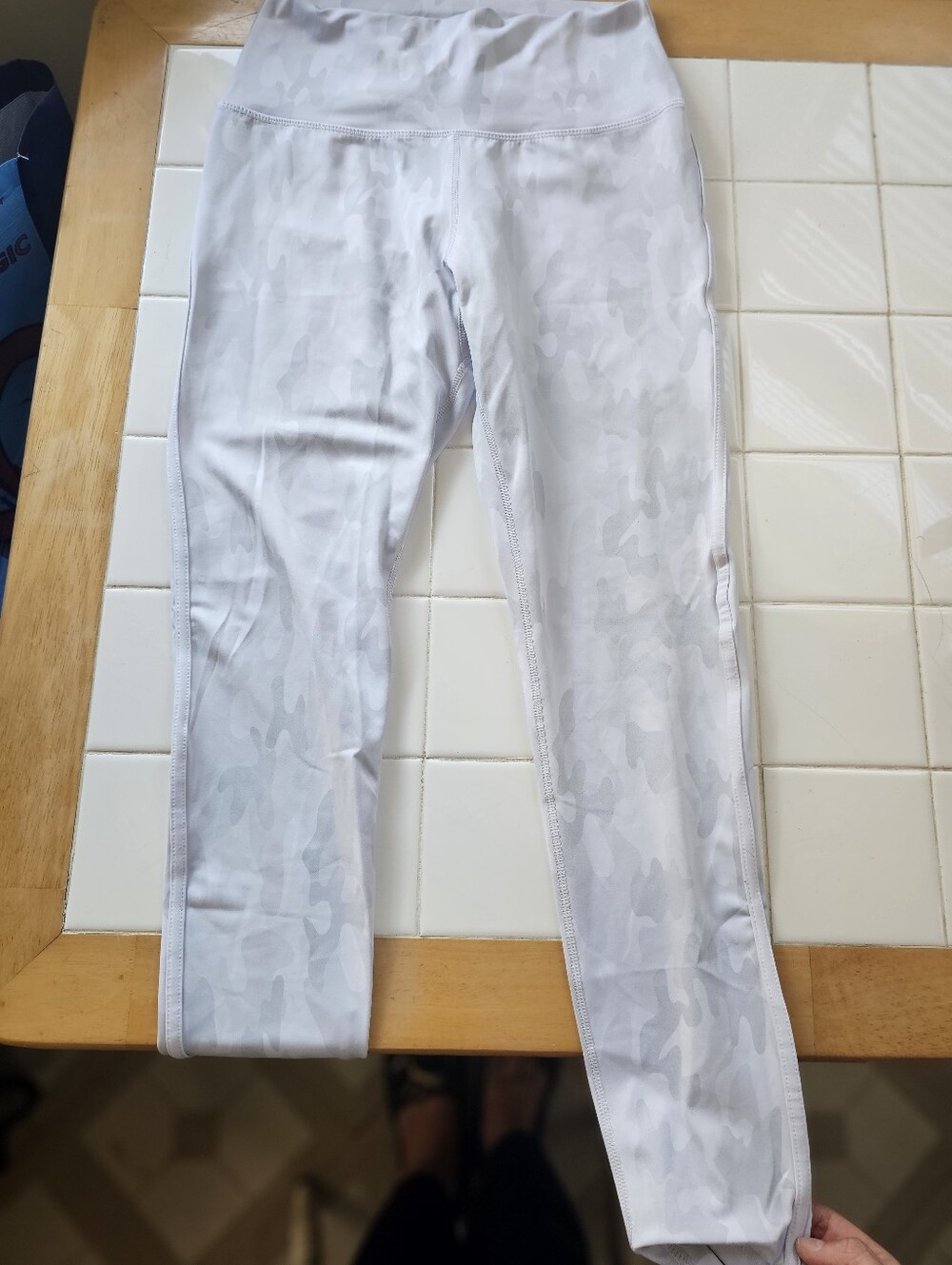 Women's White Camo Active Leggings By Buff Bunny Size L